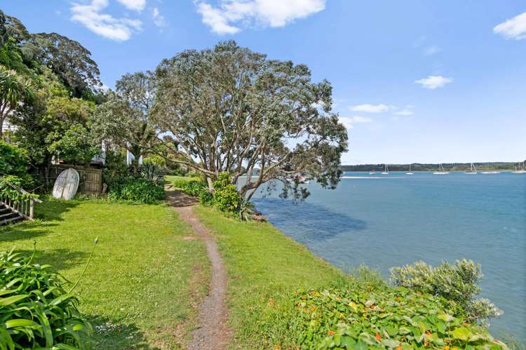 59 Pohutukawa Avenue Shelly Park_36
