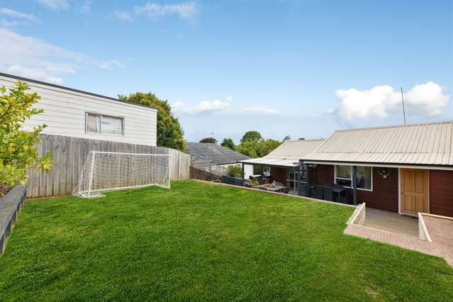 2/23 Duncan Avenue Te Atatu South_1