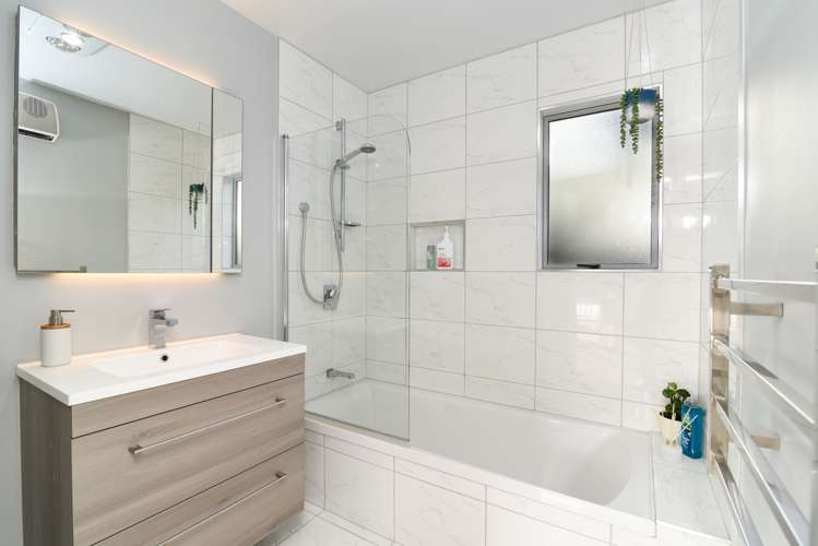 5 Lennox Street North East Valley_21