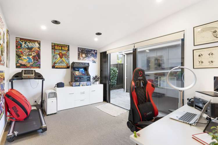 15 Beach Road Mellons Bay_18