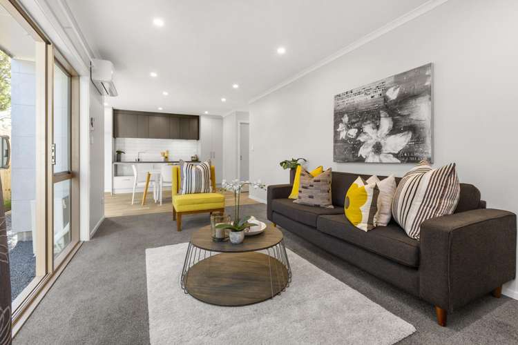 2/10 Gazeley Avenue Silverdale_5