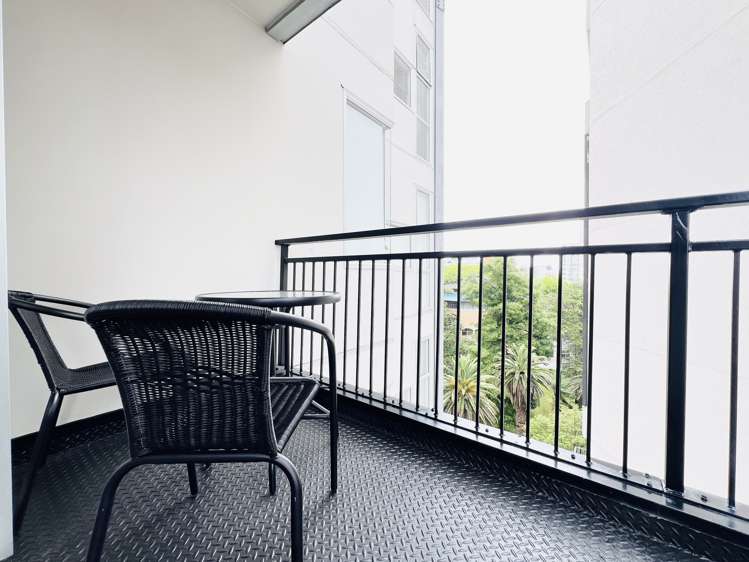 6a/8 Scotia Place Auckland CBD_10