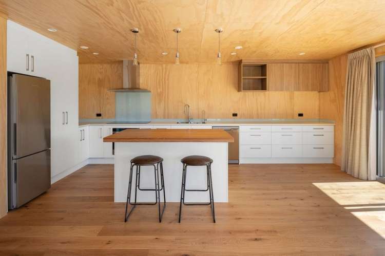 2 Bell Bird Rise Picton_2