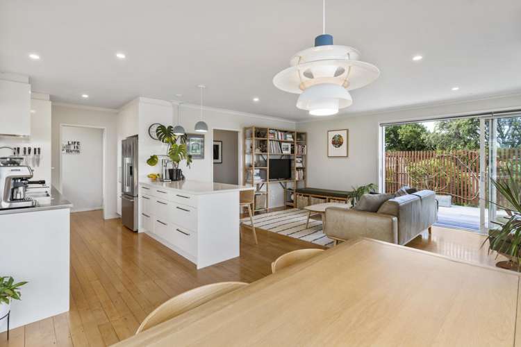 2 Hatton Road Orewa_7