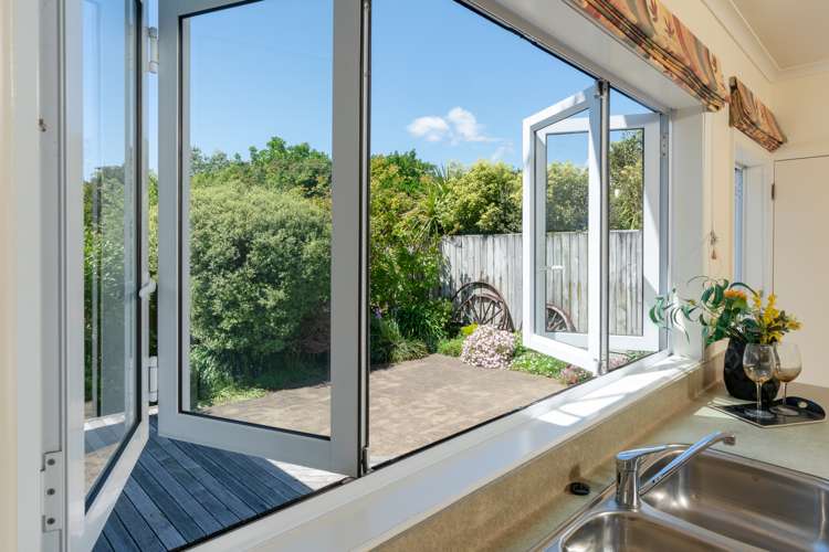 68 Ocean Road Paraparaumu Beach_19