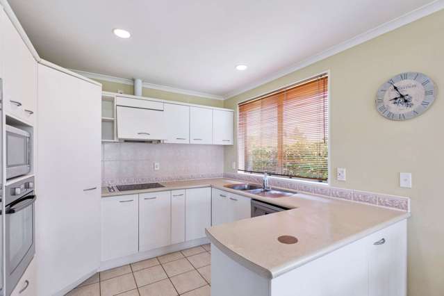 25 Fernbrook Close Pakuranga Heights_2