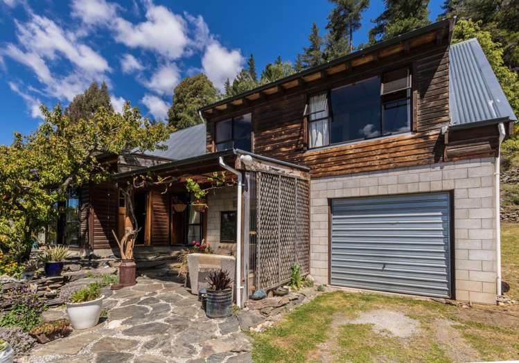 50 Main Road Luggate_22