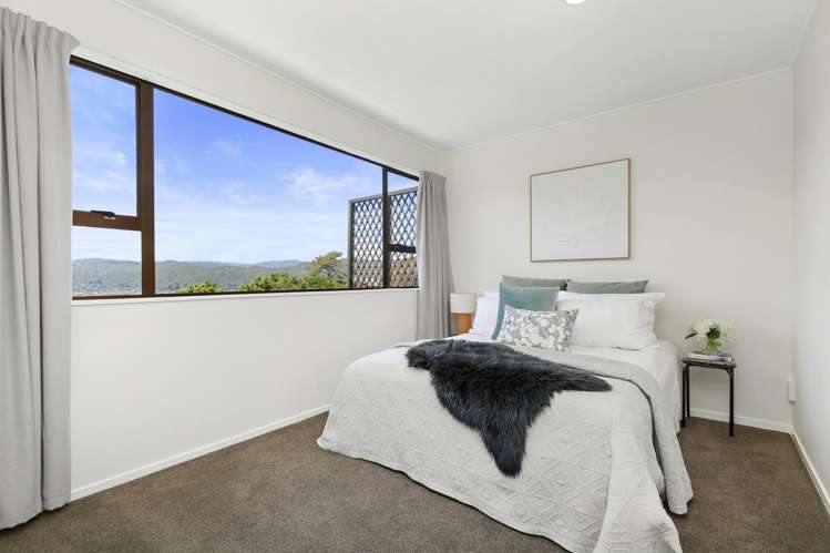 66 Miromiro Road Normandale_5