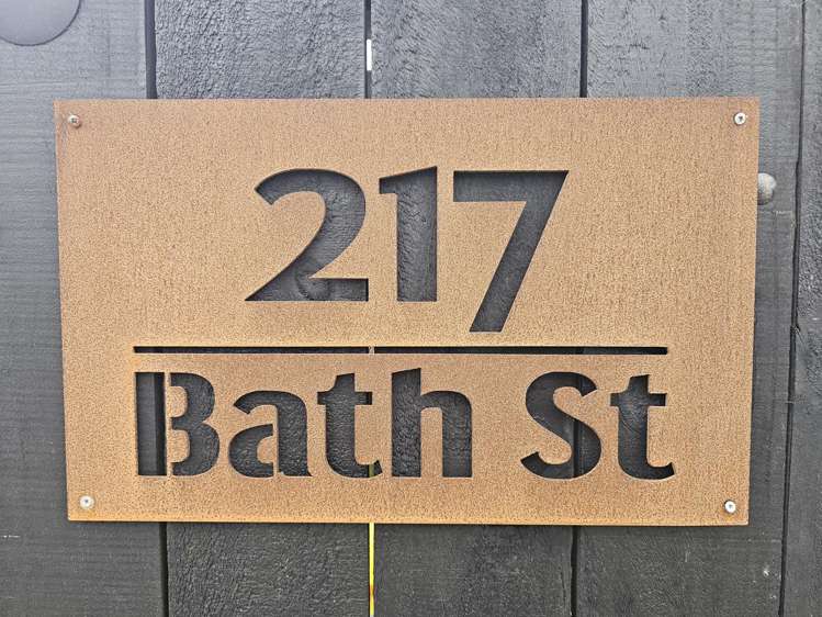 217 Bath Street Levin_15