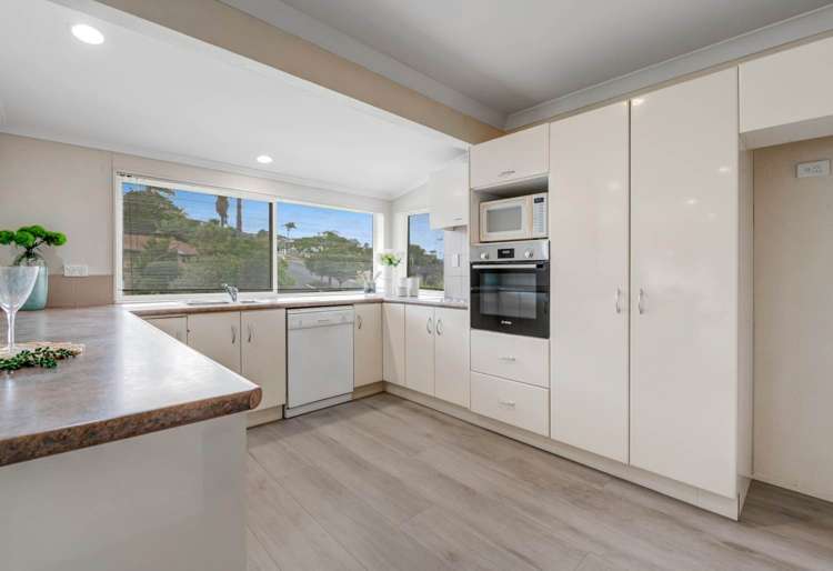 1 Grovenor Drive Orewa_7