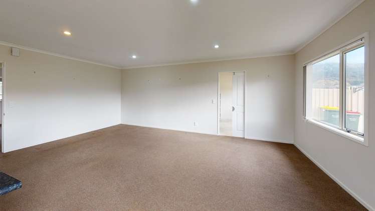 50 Woodland Mews Wainuiomata_7