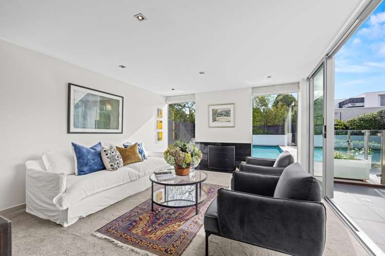 9 Poynder Avenue Fendalton_5