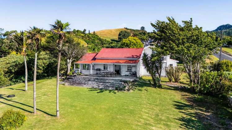 161 Wairau Road_1