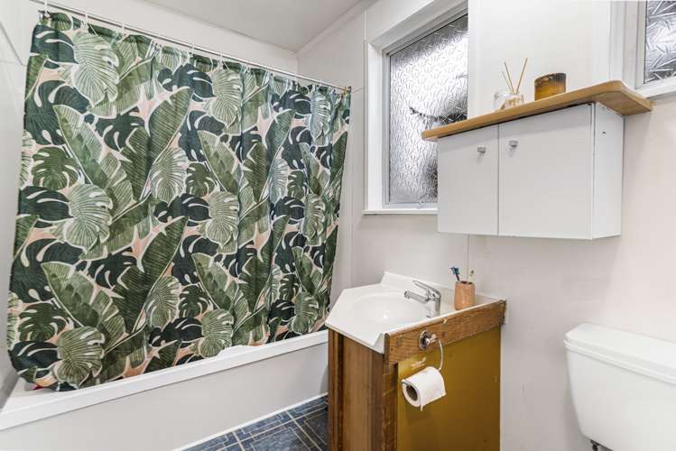 8 Fairdale Place Birkdale_11