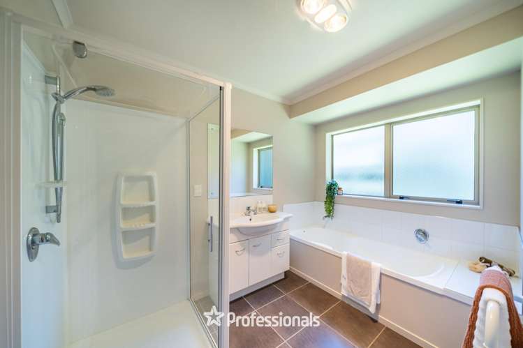 24 Aragon Grove Kingsley Heights_14