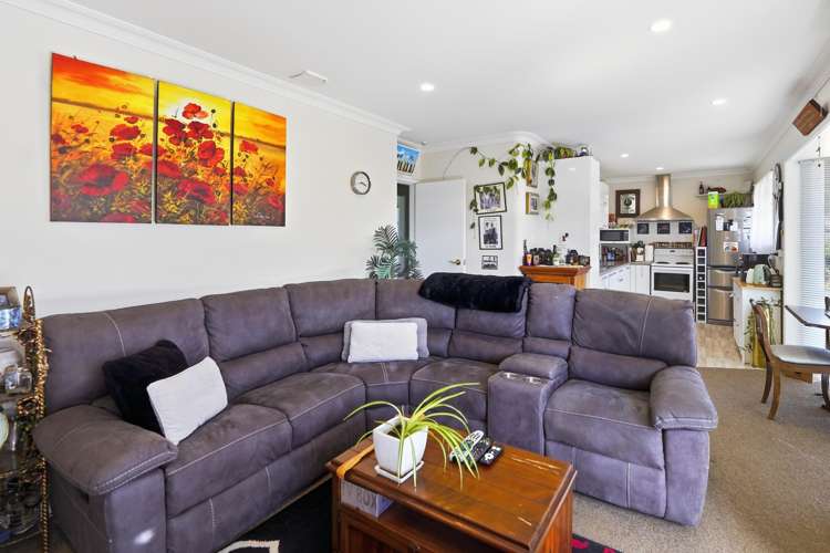 42 Waratah Street Matua_6