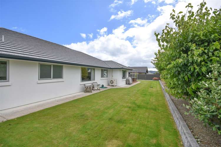 13 Heathfield Drive Mosgiel_21