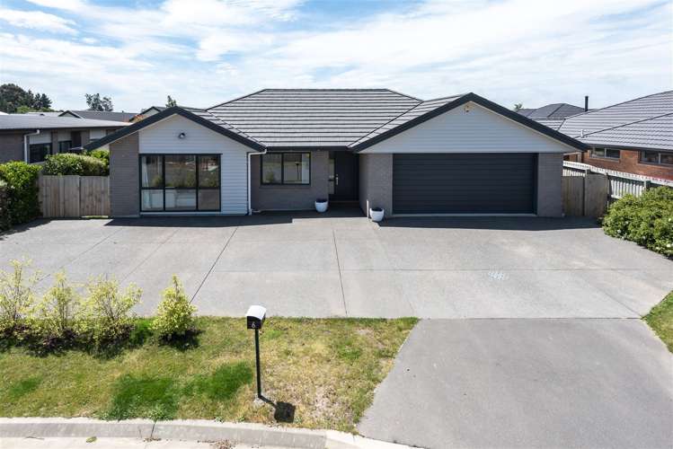 6 Hosta Lane Wigram_19