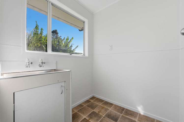28 Kivell Close Mangere East_17