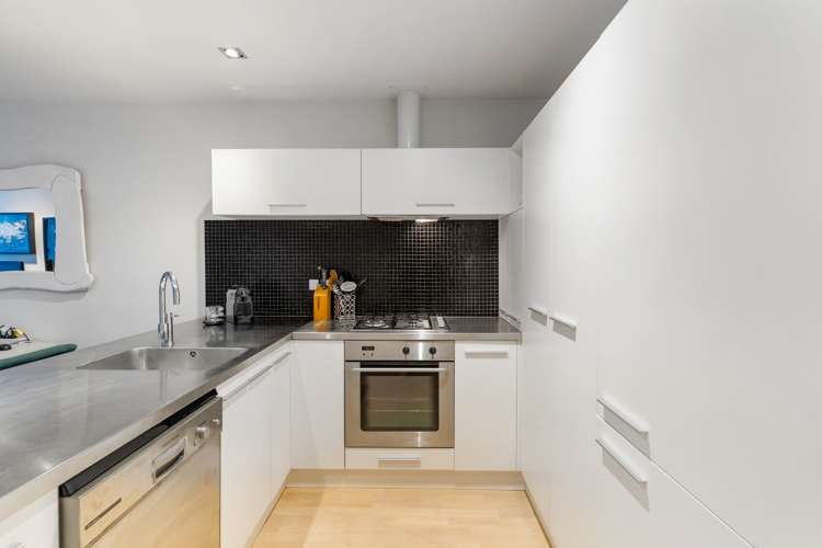 5m/435 New North Road Kingsland_23