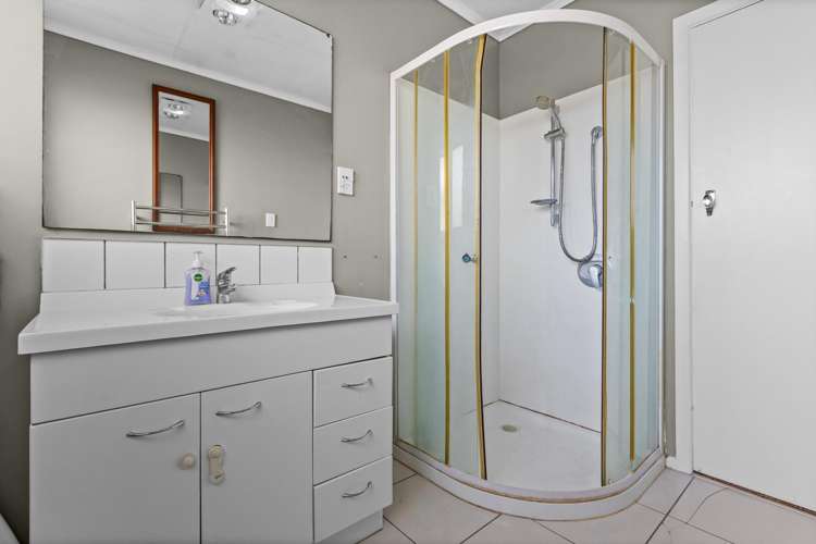 19 Hitchings Avenue Onekawa_13