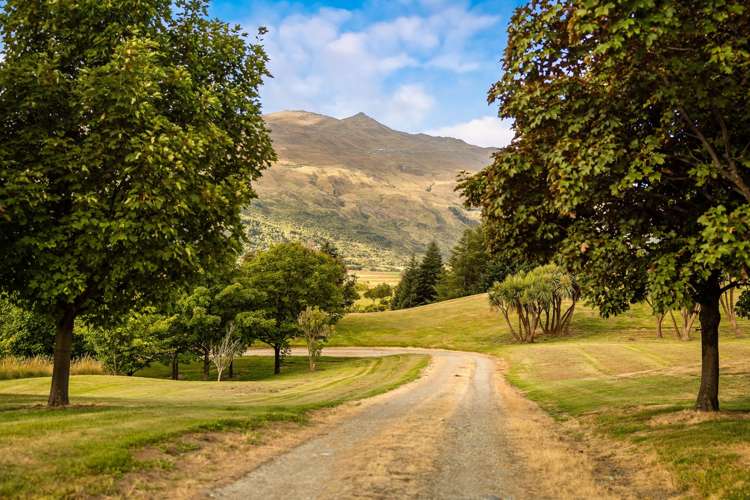 44 and 80 Toka Road Dalefield/Wakatipu Basin_19