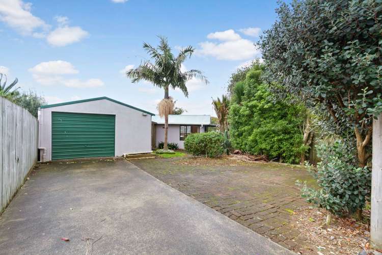 1/39 Waimumu Road Massey_2