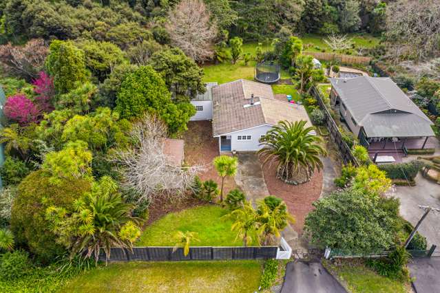 86 Waitakere Road Waitakere_1