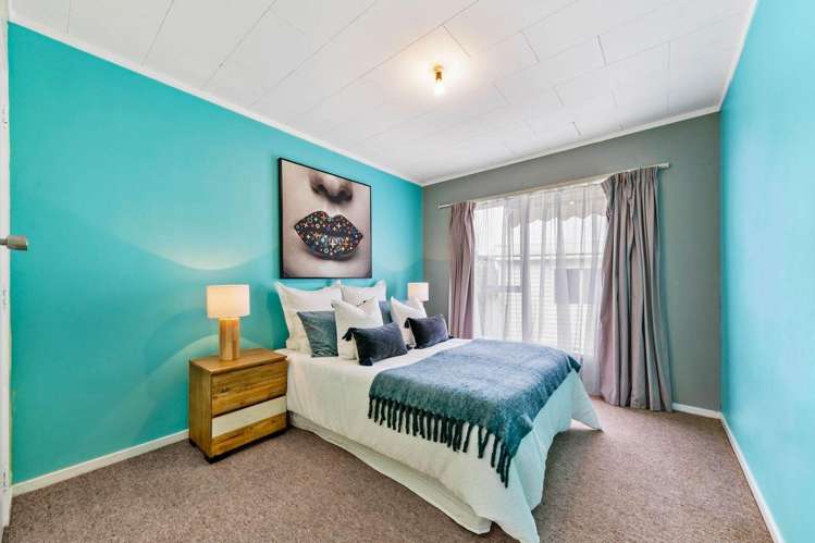 2/36 Blacklock  Avenue Henderson_6