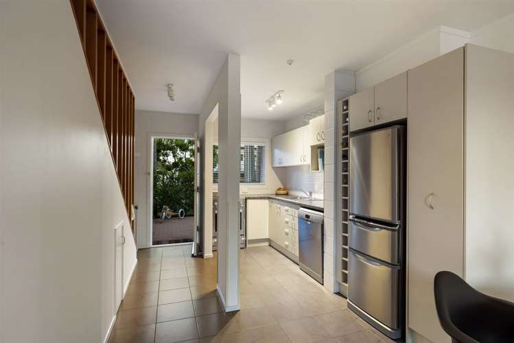 4/72 Kitchener Road Milford_10