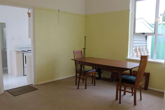 7 Momorangi Crescent Redwood_2