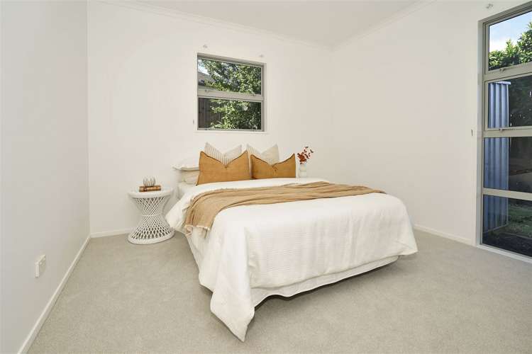 17 Raddington Way Huntington_10