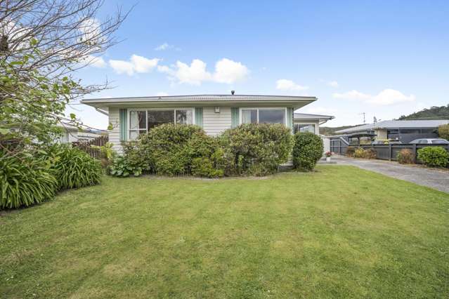 15 Wimbledon Grove Wainuiomata_4