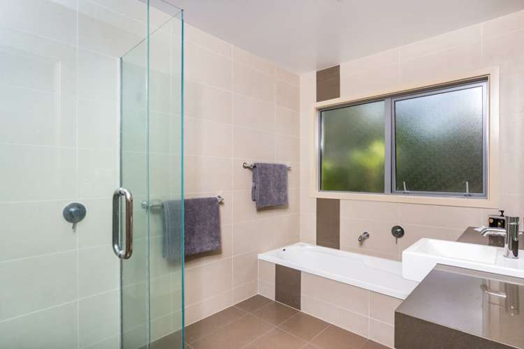 10 Parawera Drive Acacia Bay_11