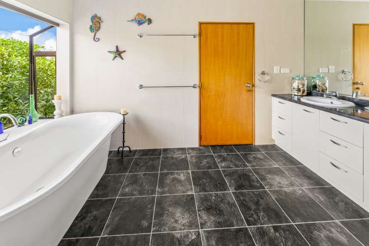 14 Matuku Place Atawhai_10