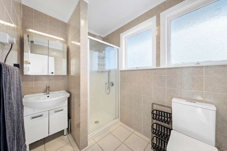 3 Weybridge Crescent Glen Innes_18