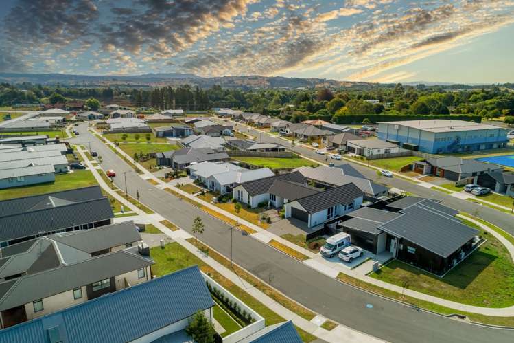 11 Saint Thomas Avenue Pyes Pa_18