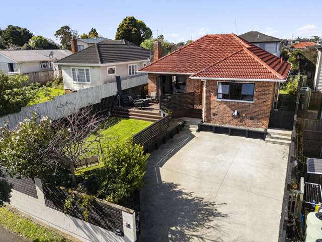 Central Location & Road Frontage!