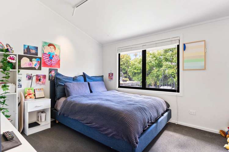 1A Cliff Road Torbay_15