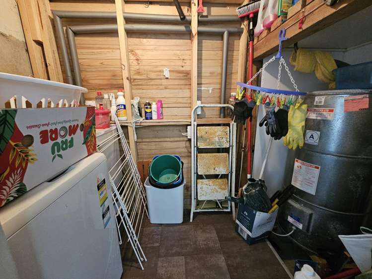 1 Ngaio Street Kaka Point_16