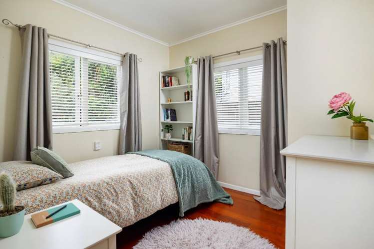 18 Vinter Terrace Mount Albert_16