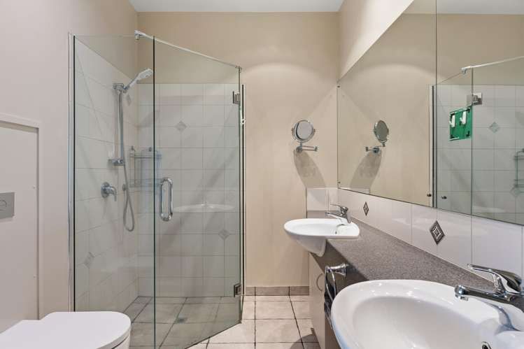 13/100 Customhouse Street Gisborne_6