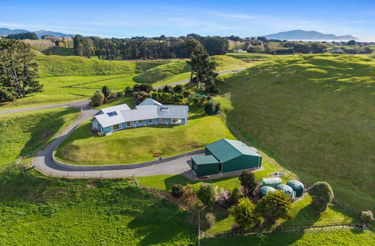 51 Paul Faith Lane Te Horo_32