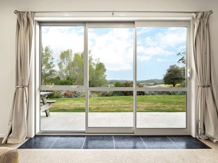 37 Settlement Hill Road Owaka_3