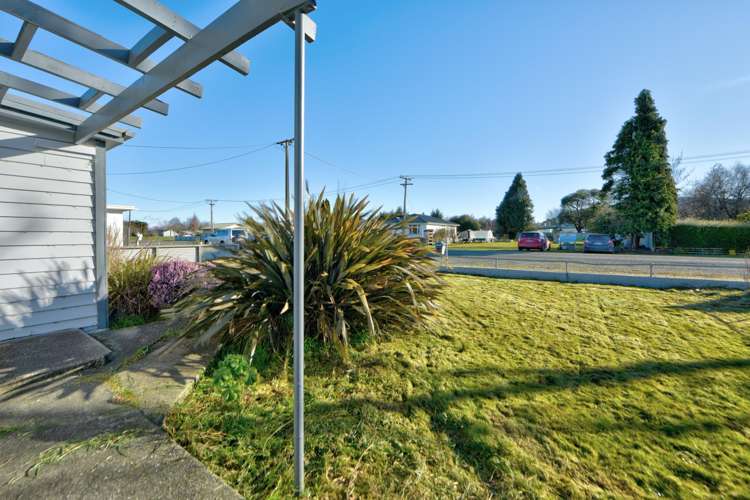 8 Helena Street Lumsden_13