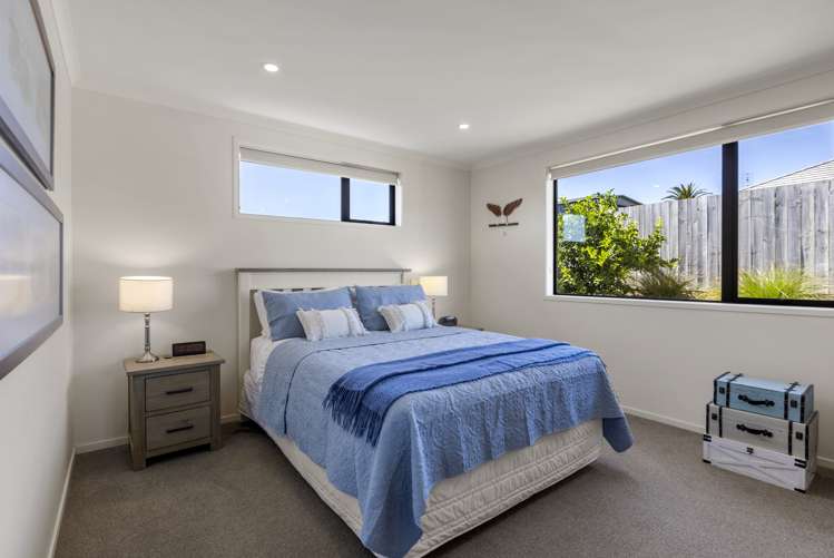 6 Opouatu Avenue Glenbrook_8