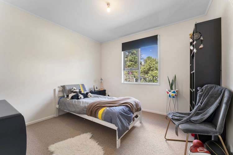 46 Castleton Street Birkdale_14