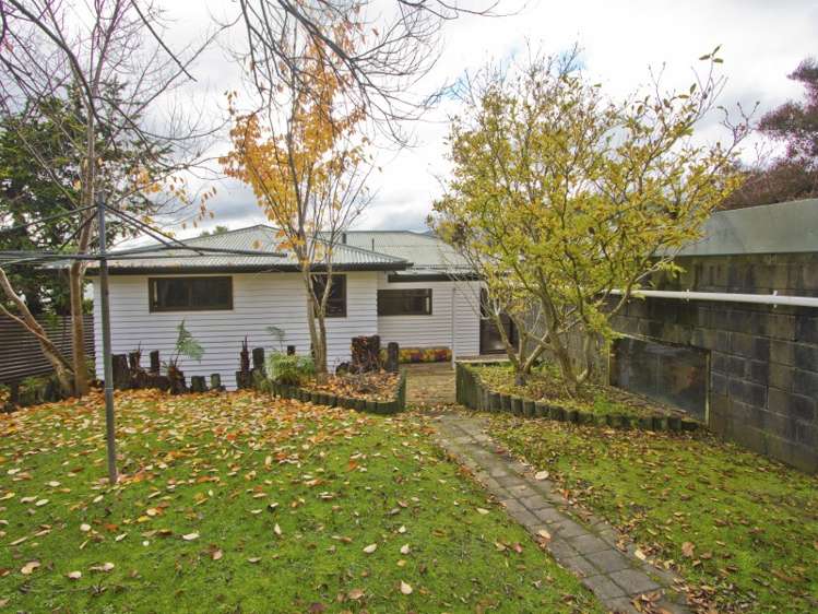 37 Fraser Street Wainuiomata_18