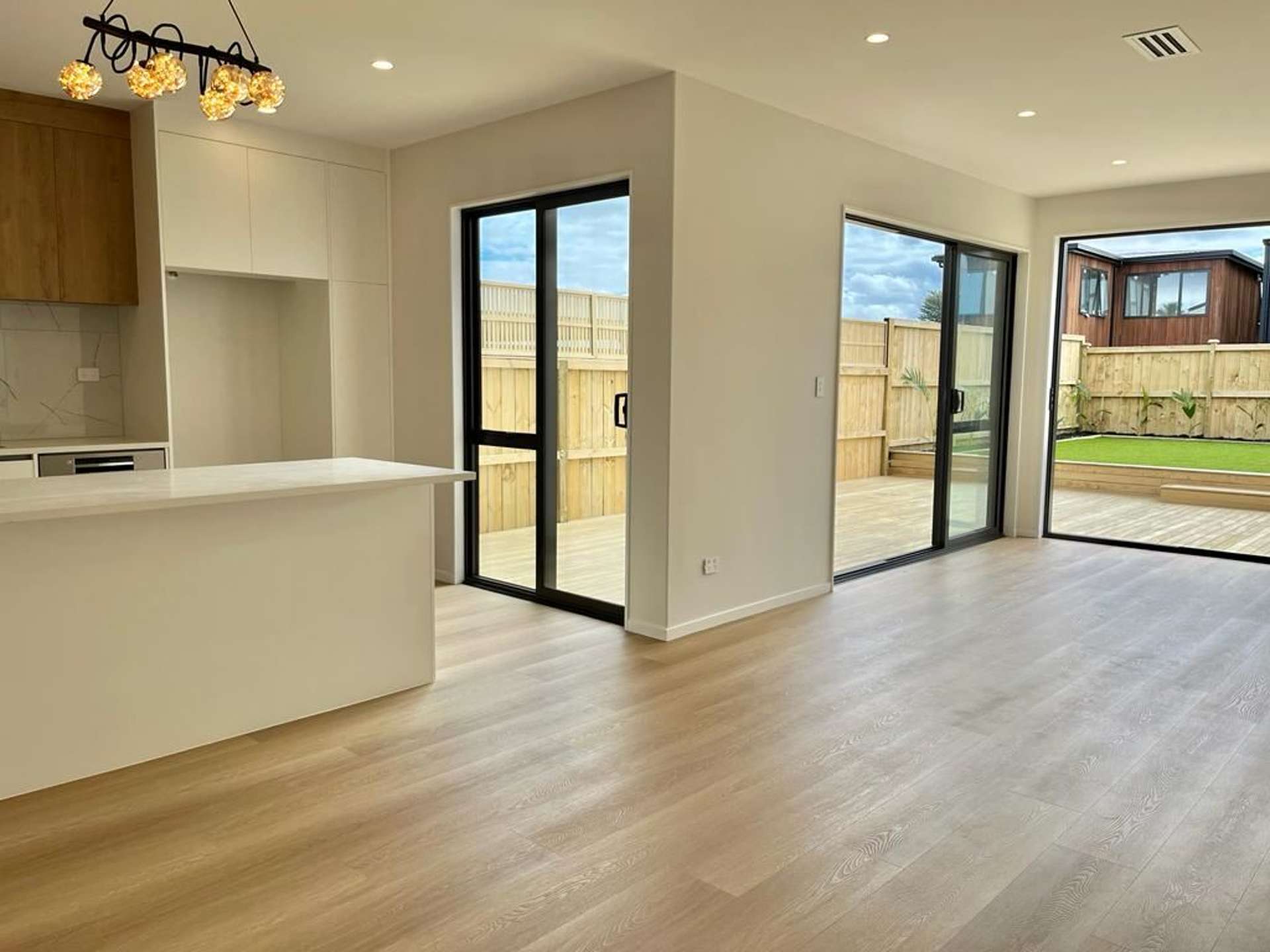 33 Coast Garden Drive Hobsonville_0