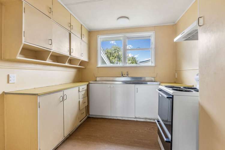 69 Alexander Crescent Otara_7